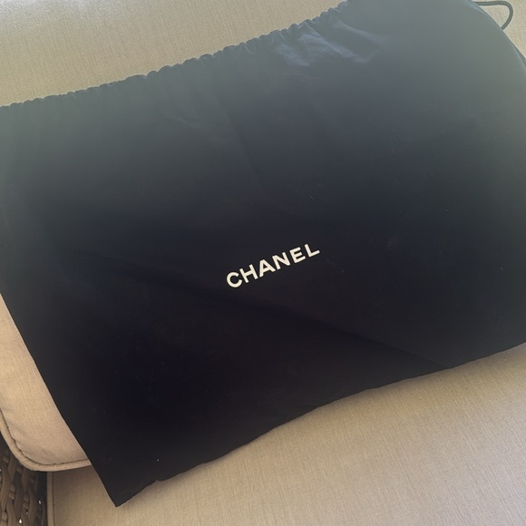 💯 Authentic Chanel Boy Flap Bag - Picture 8 of 9